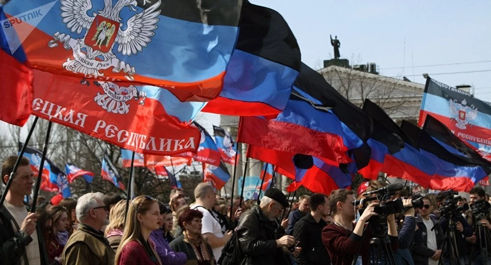 «Μπαρούτι» μυρίζει στην Ουκρανία – Ντονετσκ: «Οι Ουκρανοί πιθανόν να επιτεθούν στις 14 Σεπτεμβρίου»